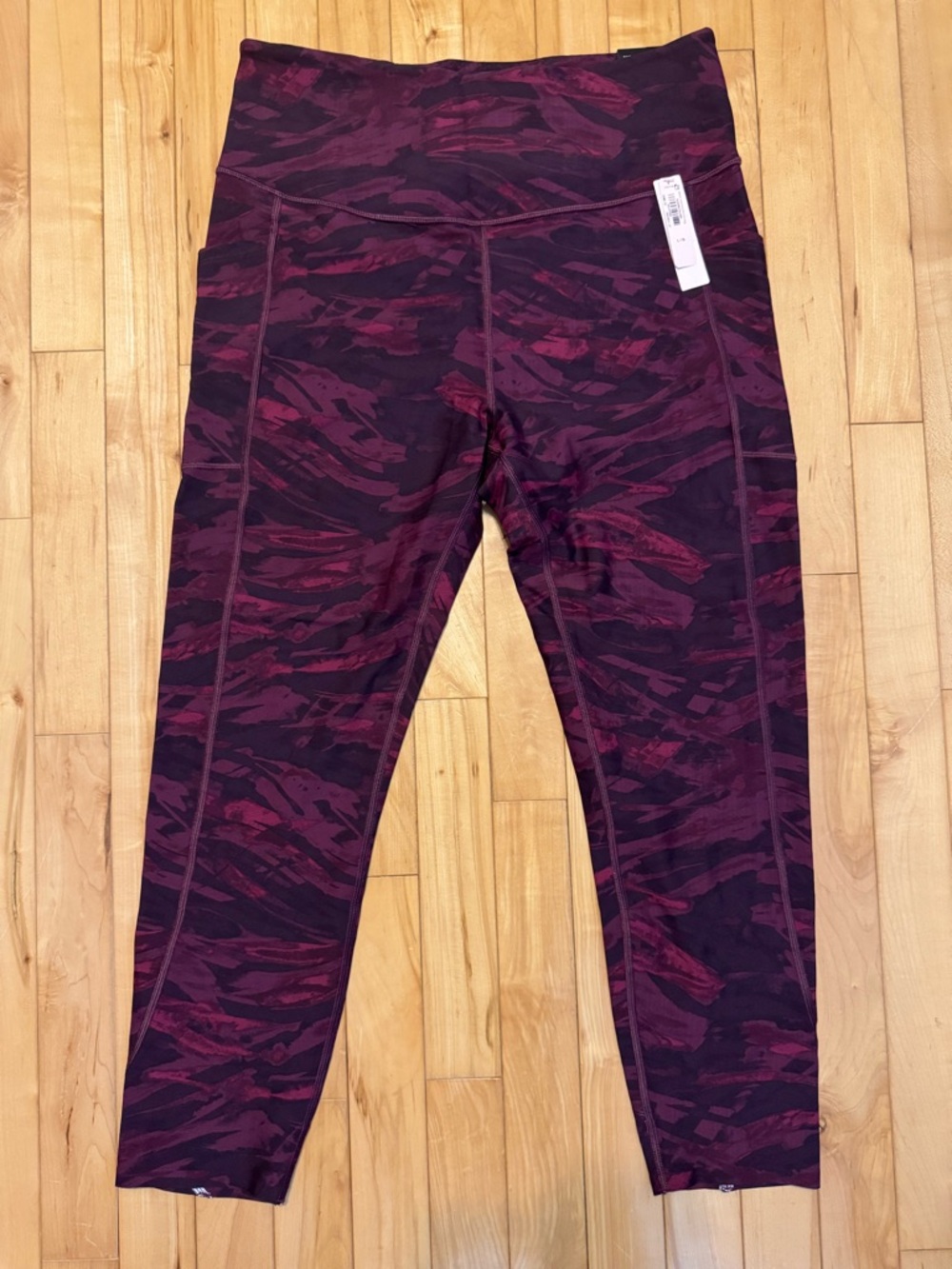 Victoria’s Secret On Point Total Knockout Leggings Large